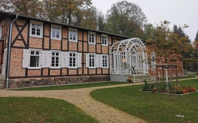 Seelower Schweizerhaus (Bild vergr&ouml;&szlig;ern)