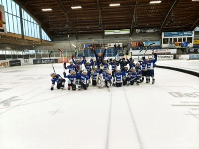 Freundschaftsspiel der U 7 in Füssen (Bild vergr&ouml;&szlig;ern)