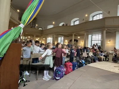 Ein großer Tag für unsere Kleinsten – Einschulung an der Wilhelmschule (Bild vergr&ouml;&szlig;ern)