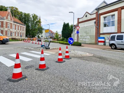 Am Kreisverkehr Perleberger Tor wurden drei Fußgängerüberwege angelegt. Foto: Stadt Pritzwalk (Bild vergr&ouml;&szlig;ern)
