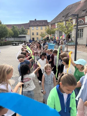 Einschulungsfeier 2026/27 (Bild vergr&ouml;&szlig;ern)