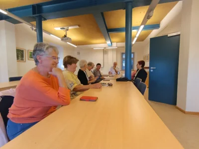 Das erste Treffen (Bild vergr&ouml;&szlig;ern)