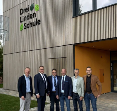 GAUKÖNIGSHOFEN - Eröffnung der Drei-Linden-Schule (Bild vergr&ouml;&szlig;ern)