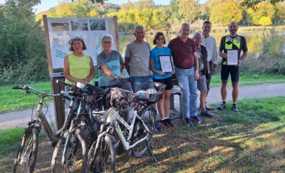 Von links: Anni Hartmann (Freunde des Zusamtals), Elisabeth Kohl (Kath. Frauenbund Zusmarshausen), Erwin Fischer (Radlfreunde), Dagmar Demharter (Lauf 10), Stefan Vogg (BikeLikeZus), Rainer Kohl (Kath. Frauenbund), Bürgermeister Ben Matthes und Stefan Weihmayr (Seniorensausser) (Bild vergr&ouml;&szlig;ern)