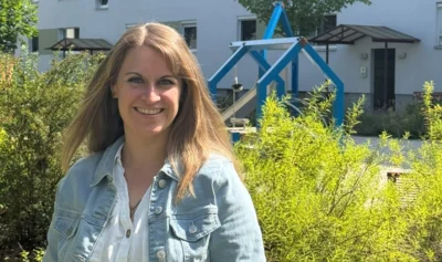 Sarah Schrader unterstützt Zuziehende und Rückkehrende beim Ankommen in Calau. Foto: WBC / Rieke Konzack (Bild vergr&ouml;&szlig;ern)