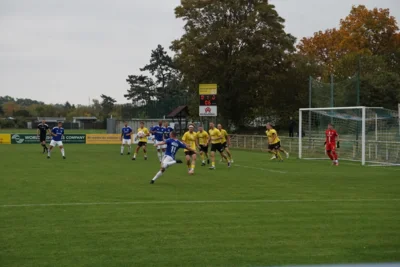 Sven Lentze trifft zum 1:0.