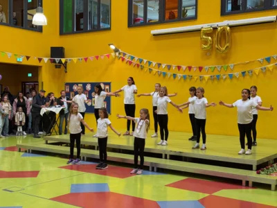 Auftritt der Tanzgruppe des Hortes der Elblandgrundschule I Foto: Martin Ferch (Bild vergr&ouml;&szlig;ern)