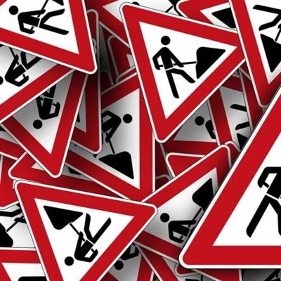 Sperrung Köthensdorfer Hauptstraße vor Hausnummern 89 - 91