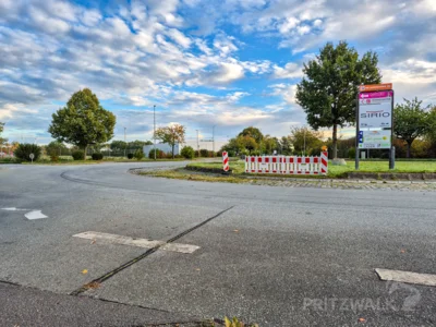 Meldung: Neue Asphaltdecke für den Kreisel im Gewerbepark Prignitz