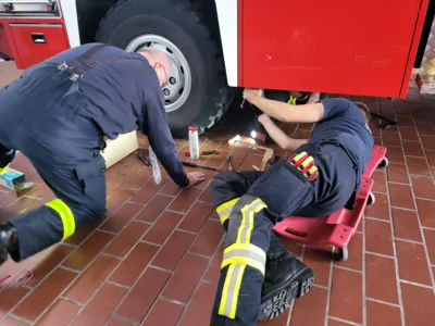 Technischer Dienst in der Feuerwache (Bild vergr&ouml;&szlig;ern)