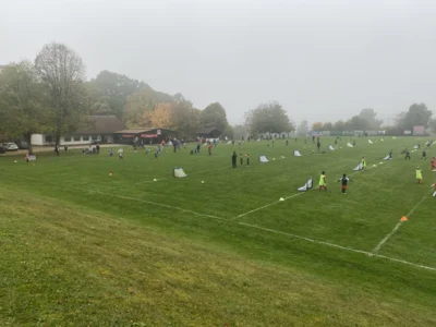 Minifußball-Festival am Hellberg (Bild vergr&ouml;&szlig;ern)