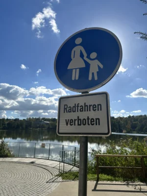 Burgseepromenade: Bitte Rücksicht nehmen!