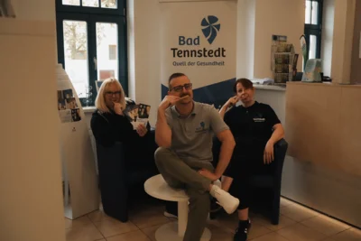 Eine Zahnbürste. Eine Erfindung. Eine Stadt. Eine Geschichte. Bad Tennstedt