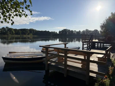 Erweiterter Bootssteg  mit Sitzgruppe am Oberteich