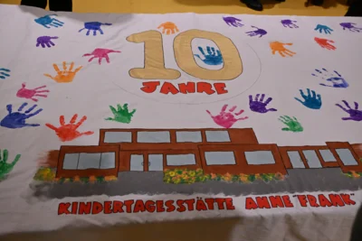 Impressionen zum Jubiläumsfest - 10 Jahre Kindertagesstätte "Anne Frank" (Bild vergr&ouml;&szlig;ern)