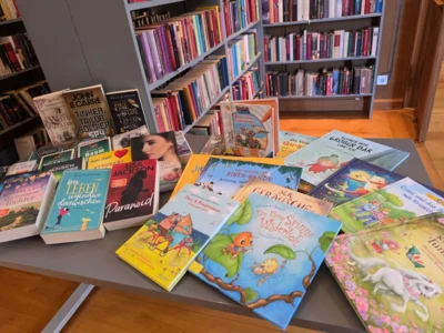 Neue Bücher für die Bibliothek Greußen (Bild vergr&ouml;&szlig;ern)