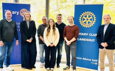 V. l. nach rechts: Michael Forstner für den Rotary Club Landshut-Trausnitz, Magdalena Dauer, Wolfgang Haas (Leitung Caritas-Suchtberatung) und Amelie Kreuz (Jugendsuchtberatung Caritasverband), Christian Halbig (Geschäftsführer Landshuter Netzwerk) Dominik Dürrbeck (Abteilungsleitung Sucht Landshuter Netzwerk) und Peter Sterr, für den Rotary Club Landshut. Es fehlt: Veronika Maling (Jugendsuchtberatung Landshuter Netzwerk) (Bild vergr&ouml;&szlig;ern)