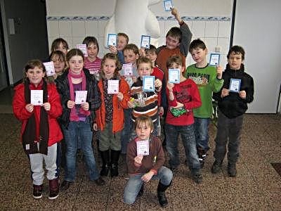 Schwimmunterricht unserer 3. Klassen (Bild vergr&ouml;&szlig;ern)
