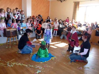 Foto zur Meldung: Große Faschingsfeier beim Kindergarten St. Johannes