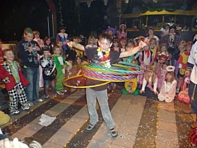 Närrisches Treiben am 2. März 2011 im Hamburger Hof - Eine Supershow für alle - ob Groß - ob Klein - (Bild vergr&ouml;&szlig;ern)