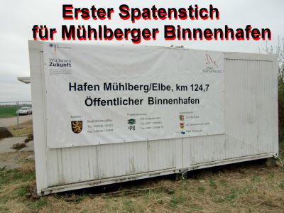 Signal für die Binnenschifffahrt im Binnenhafen Mühlberg - Staatssekretär Bretschneider setzte ersten Spatenstich für die Hafen-Ertüchtigung in Mühlberg (Bild vergr&ouml;&szlig;ern)