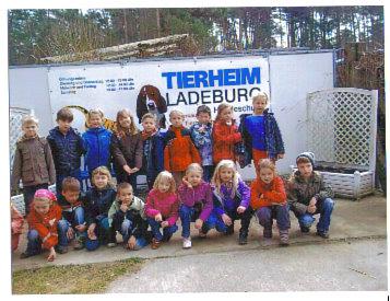 Besuch der Schulklassen im Tierheim Ladeburg (Bild vergrößern)