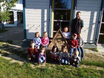 Foto zur Meldung: Insektenhotel im Kindergartens