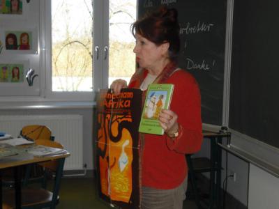 Besuch von Christa Kozik in der Grundschule "Am Fenn" (Bild vergrößern)