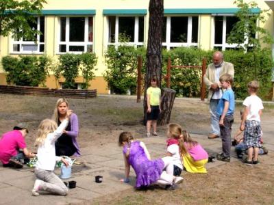 Frühling in der Grund- und Oberschule Schenkenland (Bild vergrößern)