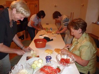 Foto zur Meldung: Beim Frauenbund standen Toastvariationen auf dem Programm