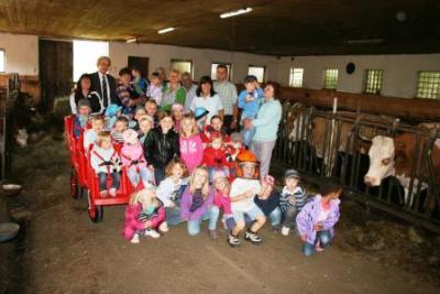 Foto zur Meldung: Kindertag des Bauernverbandes - Beginn in Brand