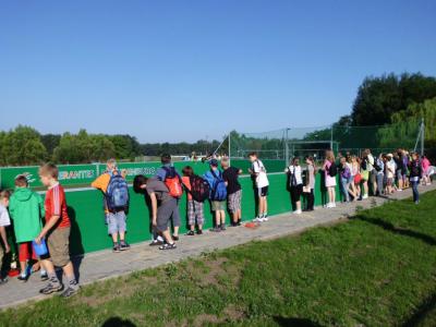 Minispielfeld im OT Sperenberg übergeben (Bild vergr&ouml;&szlig;ern)
