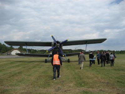 Flugplatzfest in Lönnewitz (Bild vergr&ouml;&szlig;ern)