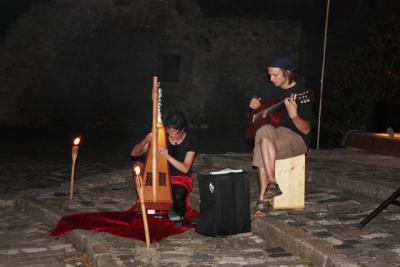 Musik von der grünen Insel versetzte Burg in ein besonderes Flair (Bild vergr&ouml;&szlig;ern)