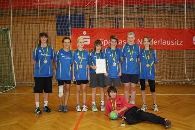 Foto zur Meldung: Finale Jugend trainiert Handball WK III am 08.11.2011