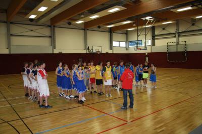 Foto zur Meldung: Finale Jugend trainiert Baskettball WK II in Lauchhammer