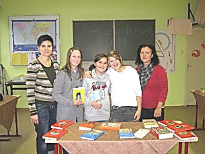 Vorlesewettbewerb der 6. Klasse am 2. 12. 2011 (Bild vergr&ouml;&szlig;ern)