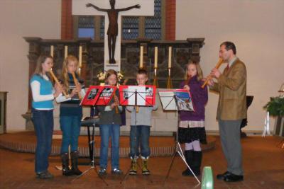 Foto zur Meldung: Musikschüler und -lehrer stark engagiert im Advent