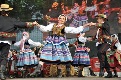 Folklorelawine rollt 2012 durch die Lausitz (Bild vergrößern)