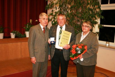 Foto zur Meldung: Max-Reger-Medaille für Albert Jungnickl