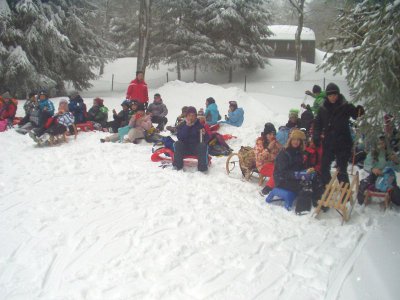 Foto zur Meldung: Wintersporttag bei der Grundschule