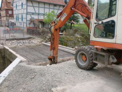 Sanierung der Brücke am Friedhof in Nazza (Bild vergr&ouml;&szlig;ern)