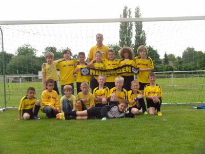 F-Jugend ist Meister der 1. Kreiklasse St. D Saison 2011/12 (Bild vergrößern)