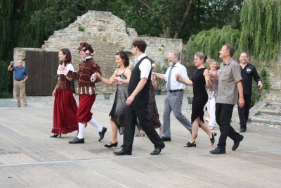 Burgenball auf der Wasserburg Egeln (Bild vergrößern)