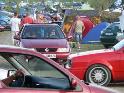 VW-Fans beim zum Szenetreffen auf dem Lausitzring