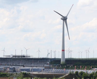 Weltgrößte Windenergieanlage am Lausitzring startet mit Testlauf