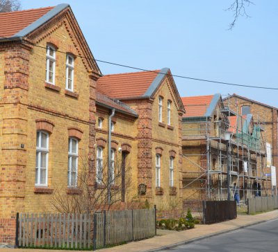 Kleiner Immobilientag in der Annahütte Glaswerksiedlung