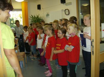 Chorauftritt im Pflegeheim der AWO in Mühlberg (Bild vergr&ouml;&szlig;ern)