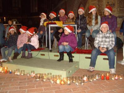 Foto zur Meldung: Wilsnacker Chöre gestalten den Auftakt zum diesjährigen Weihnachtsmarkt