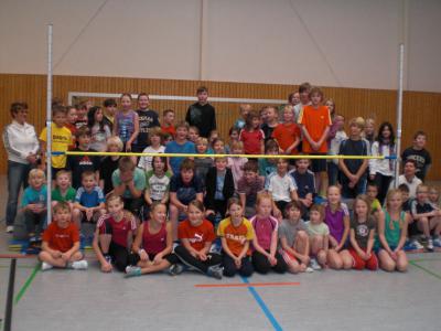 Foto zur Meldung: 5.Hochsprungturnier der Elbtalgrundschule Bad Wilsnack mit Glöwener Schülern